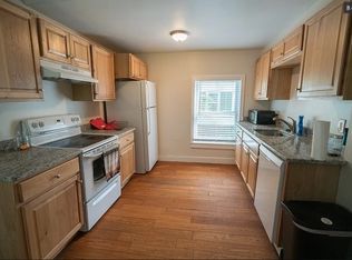 30 S Whitney St, Amherst, MA 01002