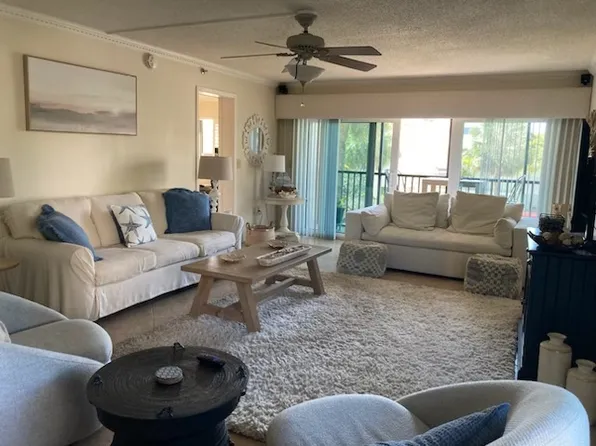 1001 Benjamin Franklin Dr Unit 213, Sarasota, FL 34236