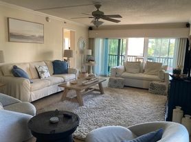 1001 Benjamin Franklin Dr