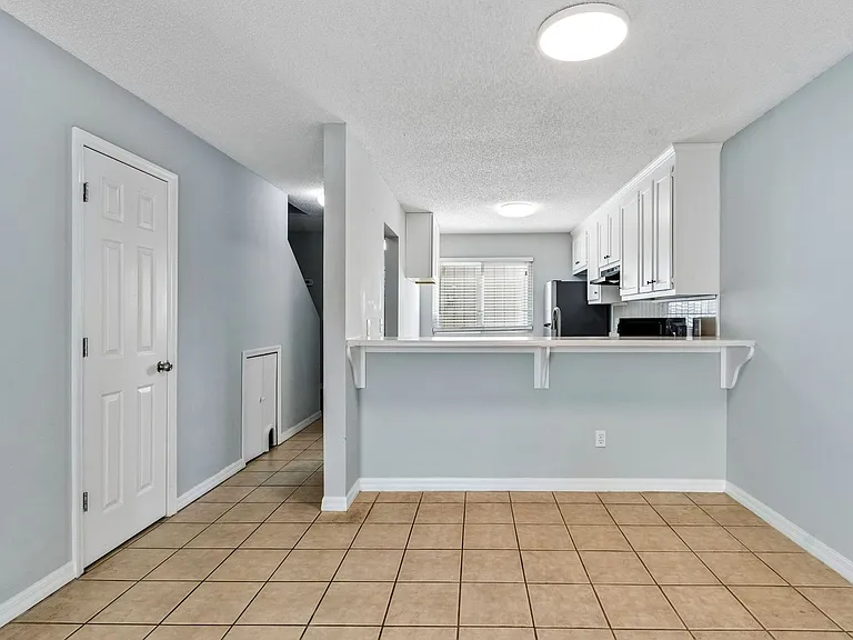 833 Mary St #A — Photo 5