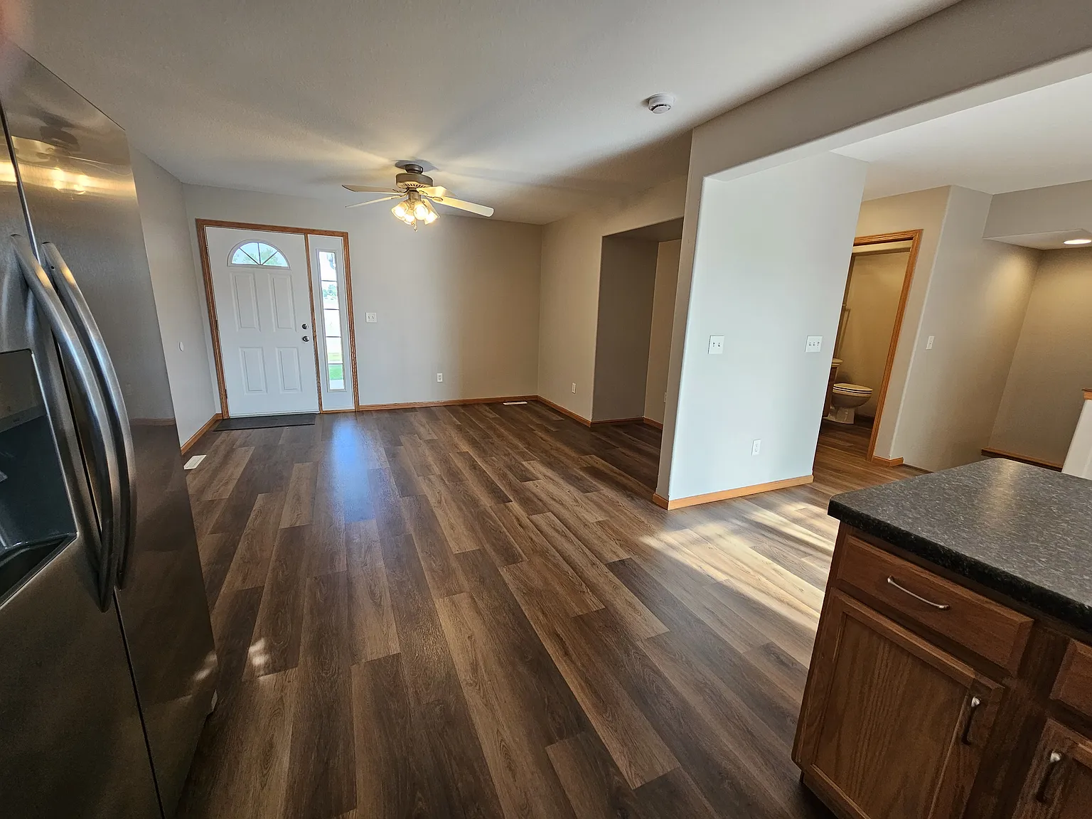 4 bed, 3.5 bath, 1600 sqft, $2,000 — Photo 4