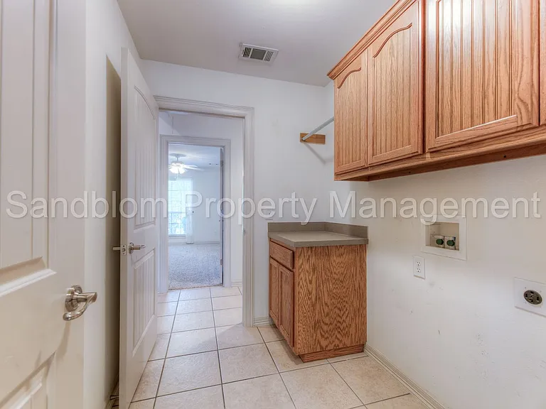 1521 N 20th St — Photo 26