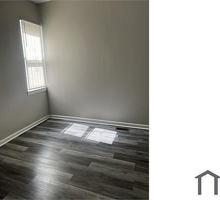 3rd image of 1514 W Westmoreland St Floor 1