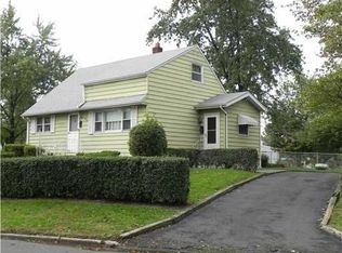 123 Plymouth Dr, Iselin, NJ 08830
