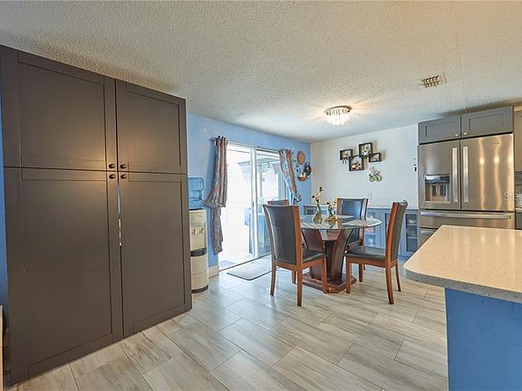 4th image of 12610 Logan Pl