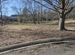 Windmere Dr, Fairview, NC 28730