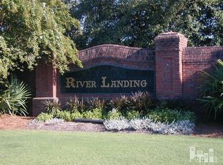 176 Red Fox Run Dr, Wallace, NC 28466