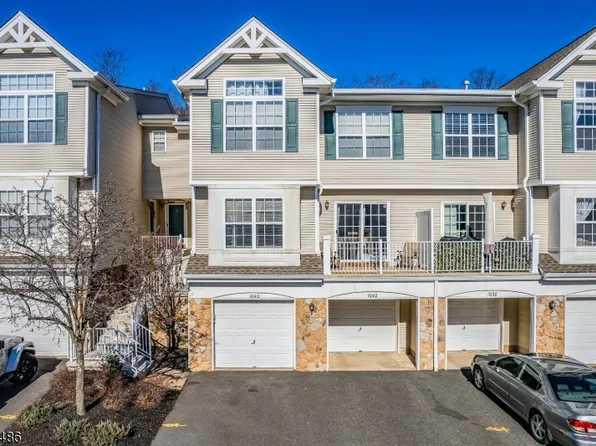 1042 Shadowlawn Dr, Green Brook Twp., NJ 08812