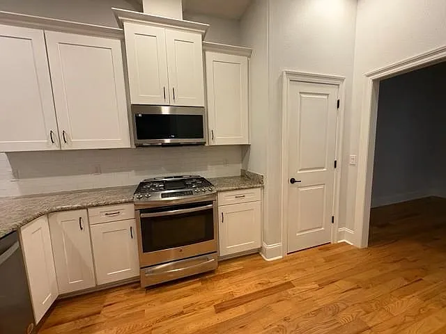 3251 Carollton Dr — Photo 9