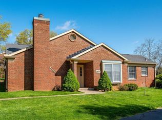 2637 E Windermere Woods Dr, Bloomington, IN 47401