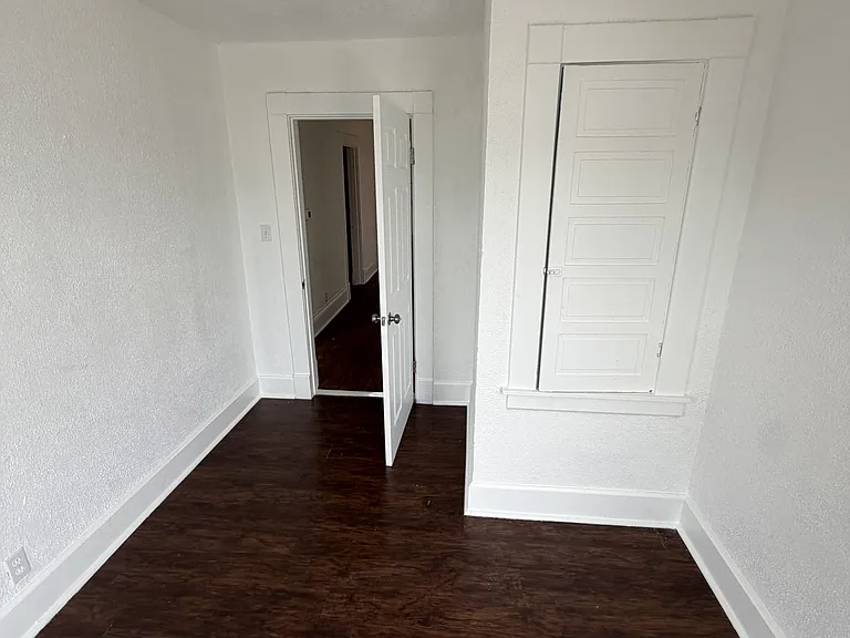 422 W High St #2 — Photo 5