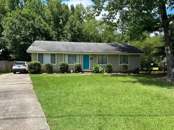 2132 Finley St SW, Jacksonville, AL 36265