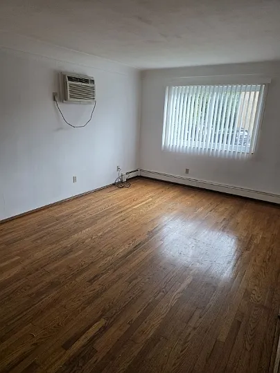 111 Koehler Ave — Photo 3