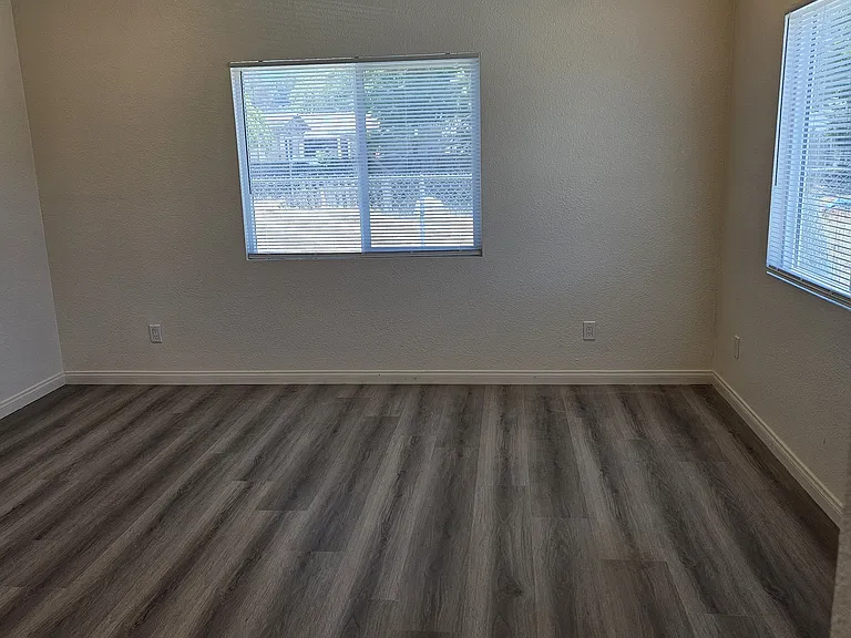 E Whittier Ave — Photo 14