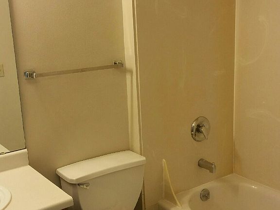 5th image of 1108 Yakima Ave #4