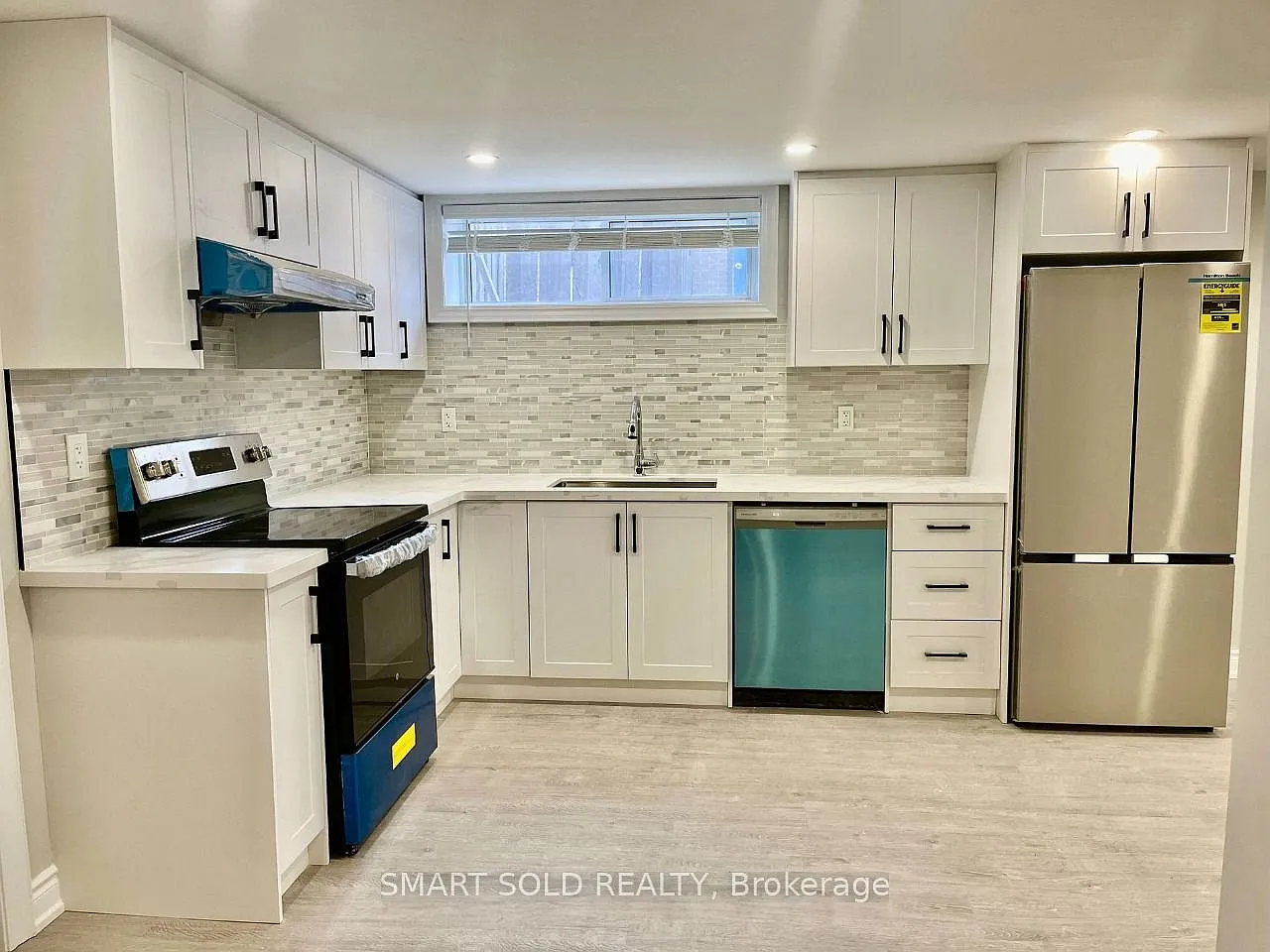 3 bed, $2,100 — Photo 1