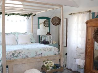 1 Green Acres Ln, Forestdale, MA 02644