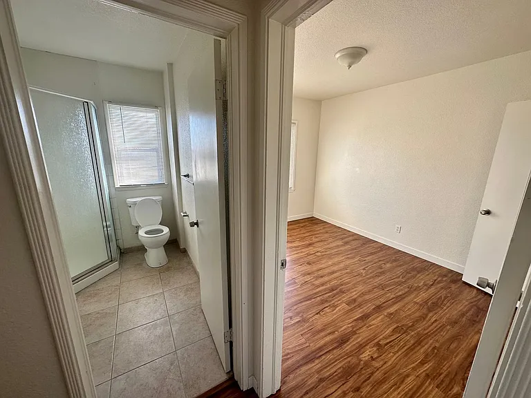 620 W Park Ave — Photo 9