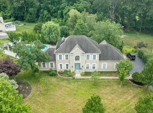 27 Sable Dr, Ledyard, CT 06339