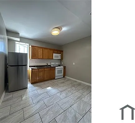 3 bed, $1,350 — Photo 1
