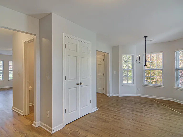 Pantry/Dining