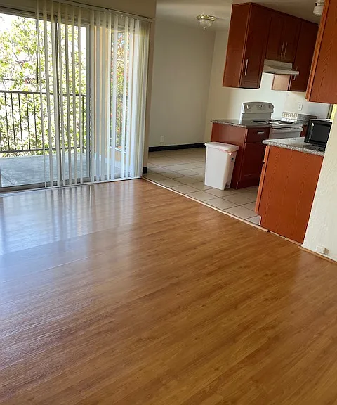 2032 Delaware St #10 — Photo 5