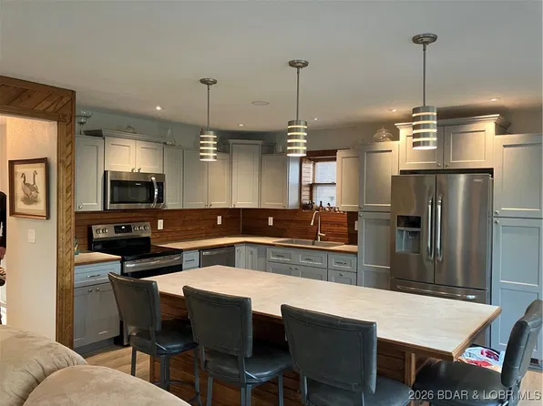30857 Berry Rd, Stover, MO 65078