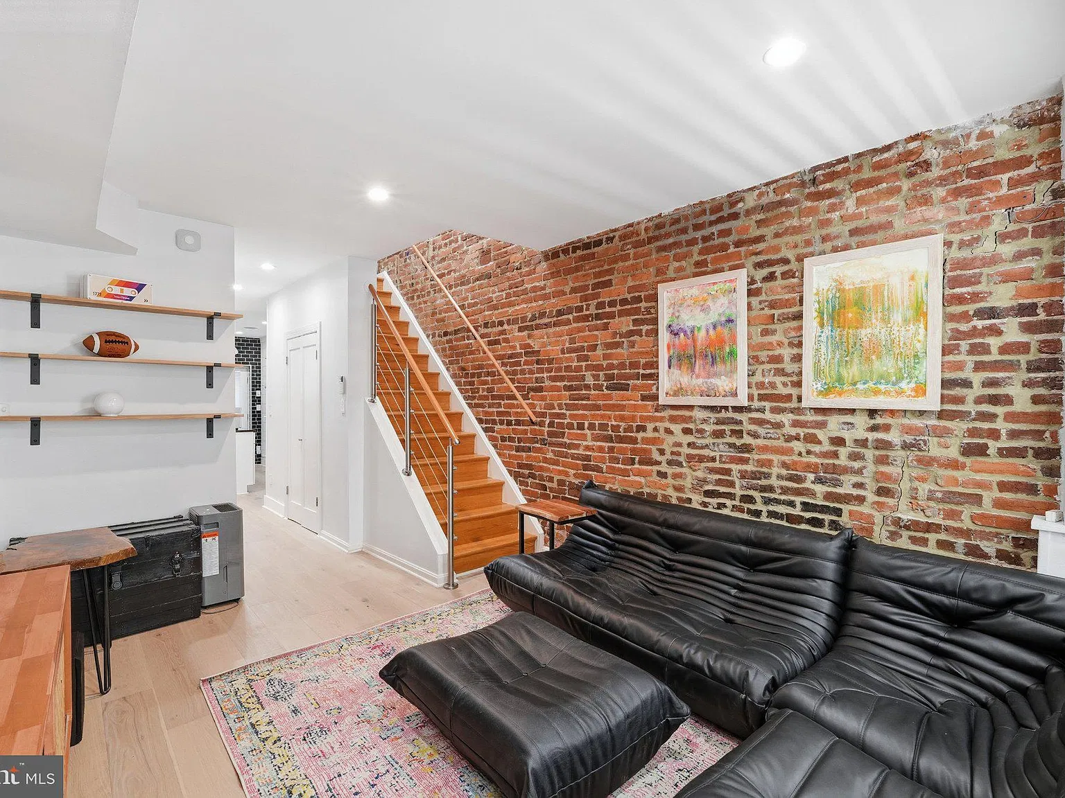 2 bed, 1.5 bath, 920 sqft, $3,950 — Photo 3