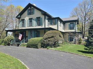 29 Greenough Pl, Newport, RI 02840