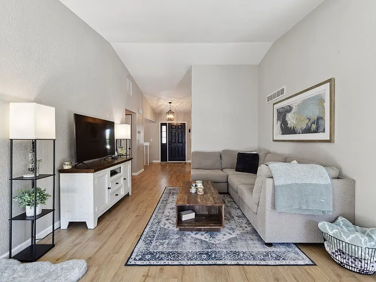 11770 E Asbury Ave — Photo 7