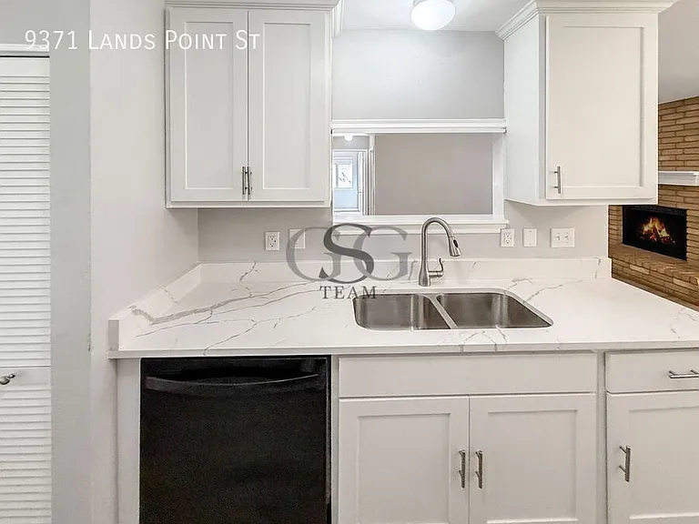 9371 Lands Point St — Photo 37