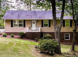 2806 Pine Trail Rd, Burlington, NC 27215