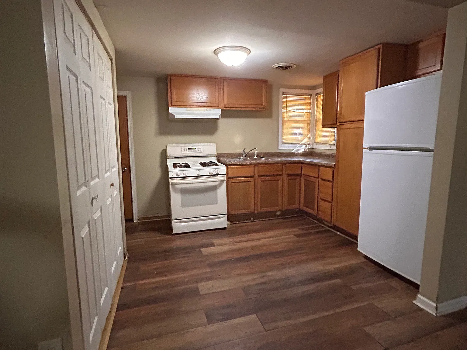 2 bed, 700 sqft, $1,259 — Photo 4