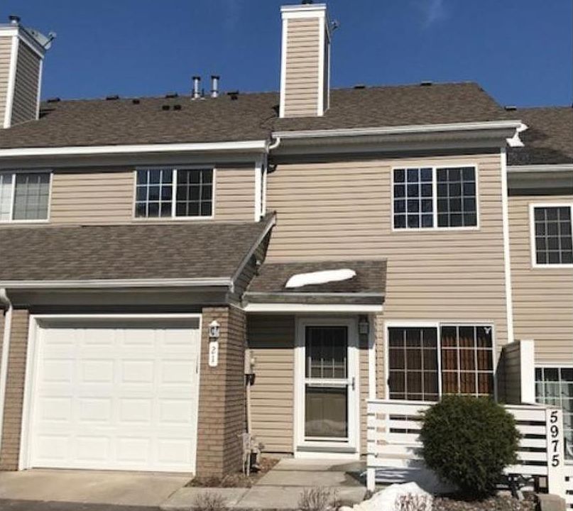 1st image of 5975 Wedgewood Ln N Unit 21