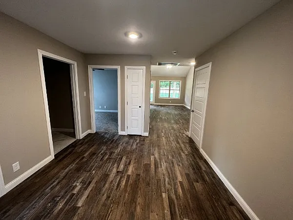 1141 Cardinal Creek Dr — Photo 3