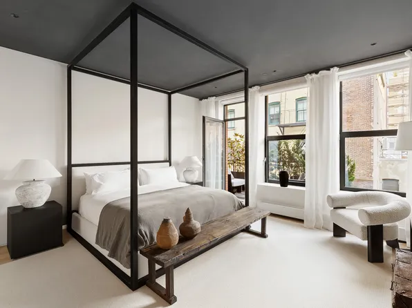 415 Washington Street image 11 of 20