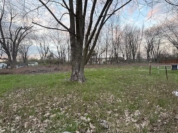 5650 E 27th St, Indianapolis, IN 46218