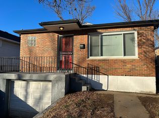 8525 Varney Ave, Saint Louis, MO 63132