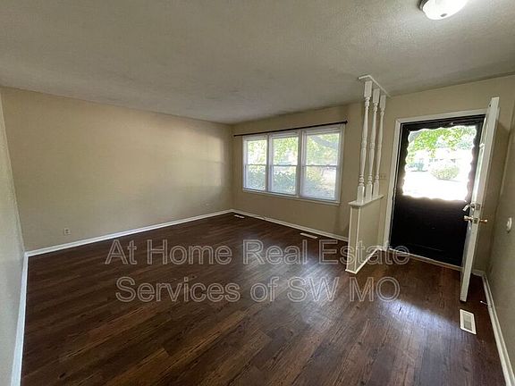 2nd image of 331 E Wayland St