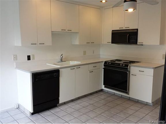 4th image of 29655 Sierra Pointe Cir Unit 1