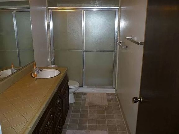 3rd image of 930 W East Ave APT 3