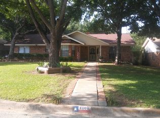 4100 Menzer St, Fort Worth, TX 76103