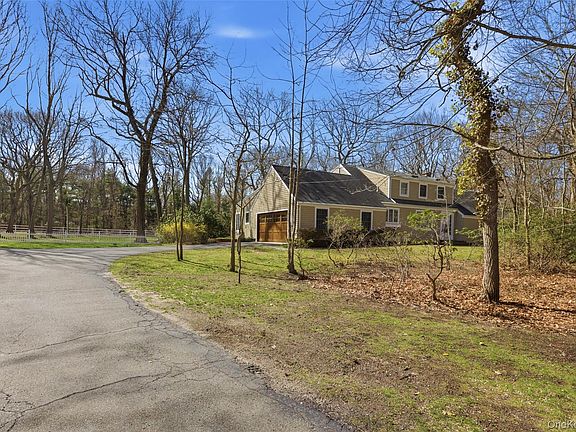 5th image of 14 Blueberry Ridge Road