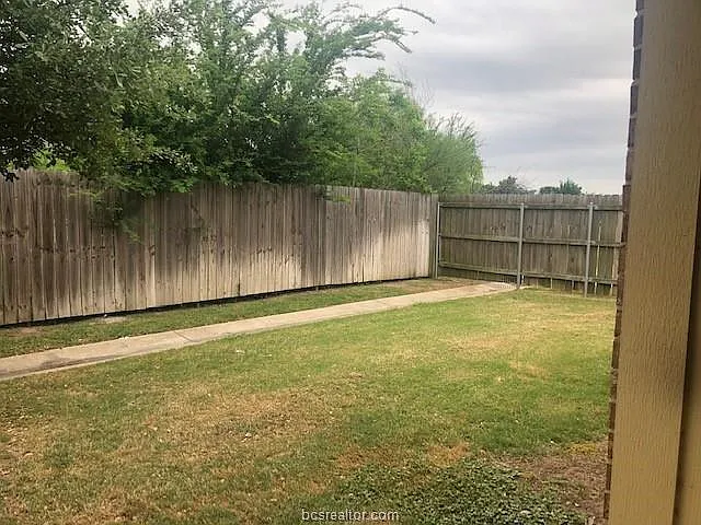 441 Momma Bear Dr — Photo 1