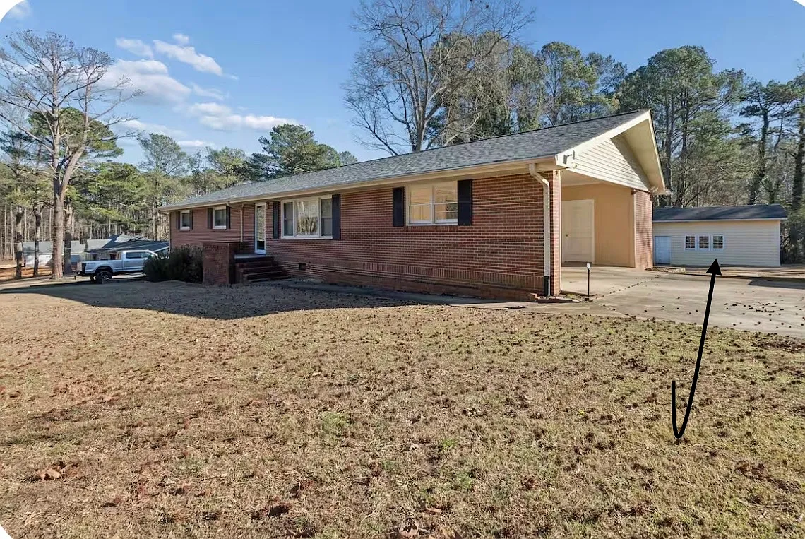 3 bed, 1637 sqft, $2,600 — Photo 1