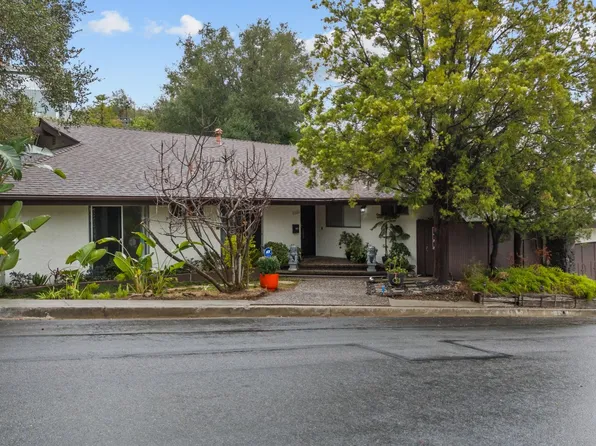 11500 Dona Dolores Pl, Studio City, CA 91604