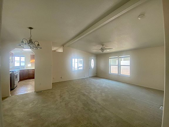 3rd image of 132 Pali Dr