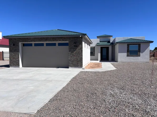509 12th Ave SE, Rio Rancho, NM 87124