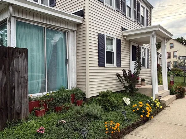 207 Washington St, Fieldsboro, NJ 08505