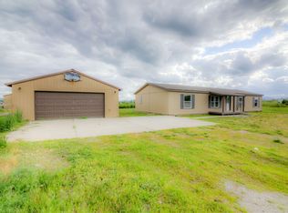 952 E Remington Rd, Athol, ID 83801